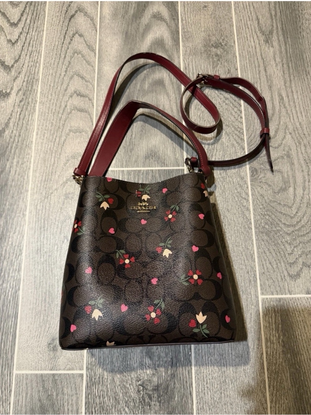 COACH Small Town Bucket Bag Signature Canvas Heart Petal Print Brown/Multi